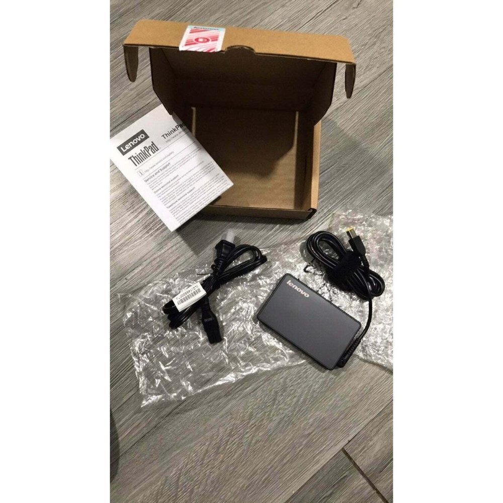 Lenovo ThinkPad‎ 65W Slim AC Adapter